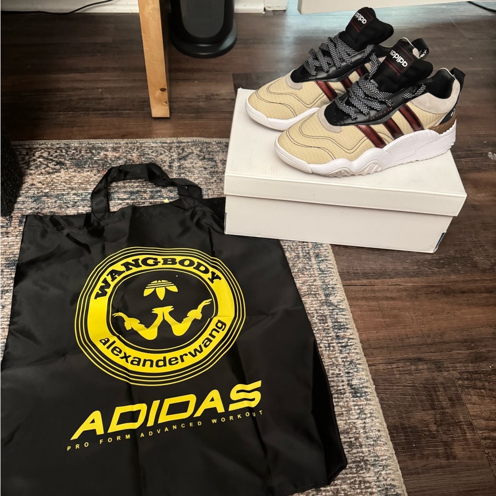 Adidas AW Turnout Trainer in Brown and Red